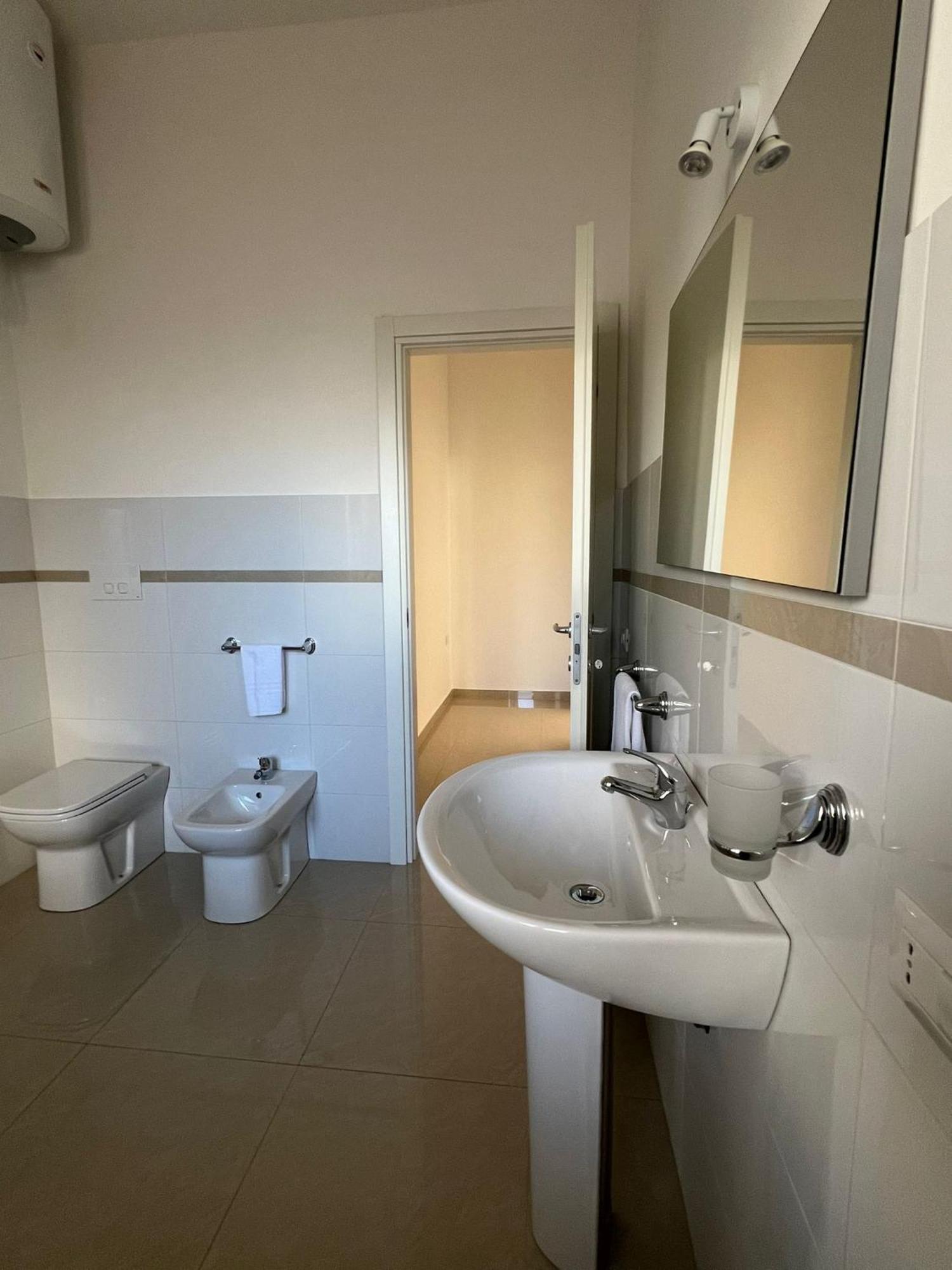 Ferienwohnung Aurora E Alba Casalabate Exterior foto